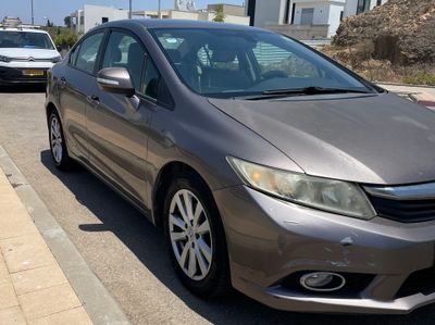 Honda Civic 2nd hand, 2012, private hand