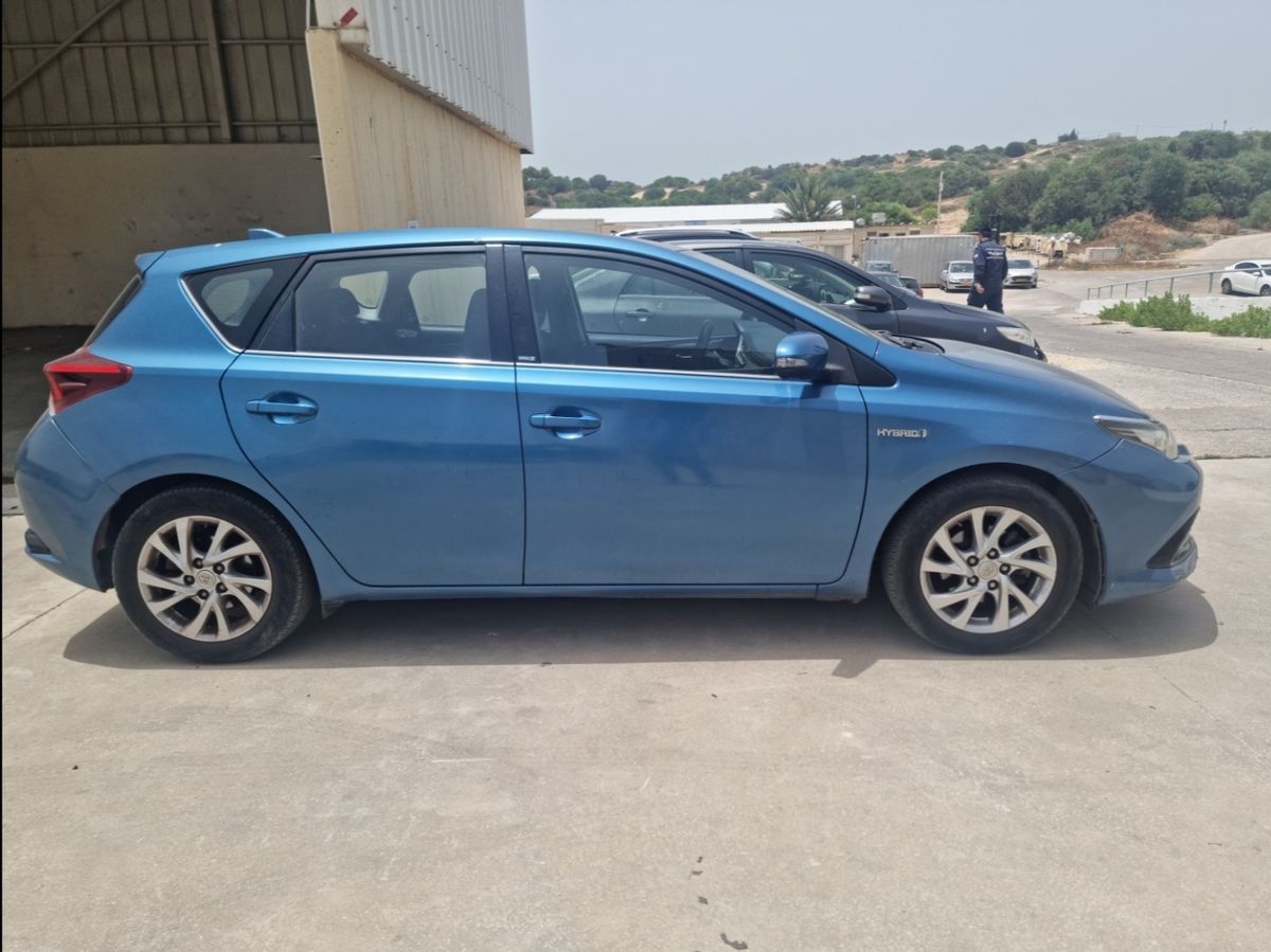 Toyota Auris 2ème main, 2017, main privée
