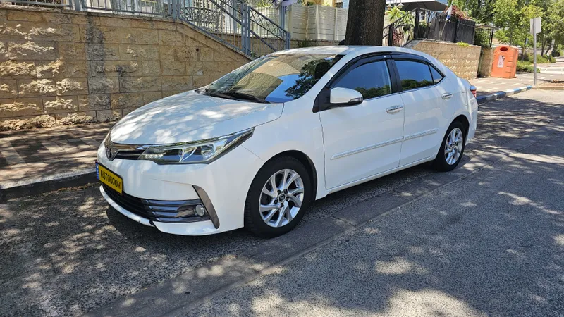 Toyota Corolla 2nd hand, 2016, private