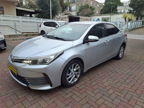 Toyota Corolla 2nd hand, 2016, private hand
