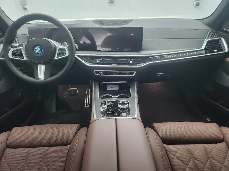 BMW X5 new car, 2025