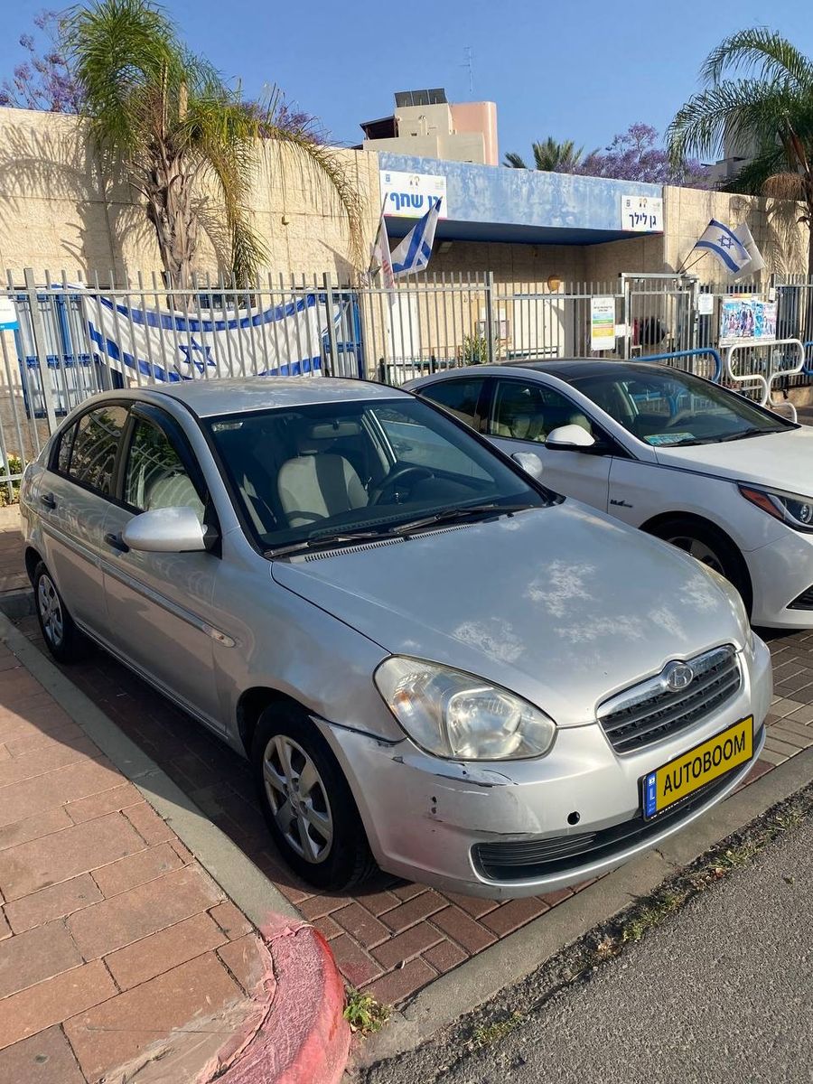 Hyundai Accent 2ème main, 2010, main privée