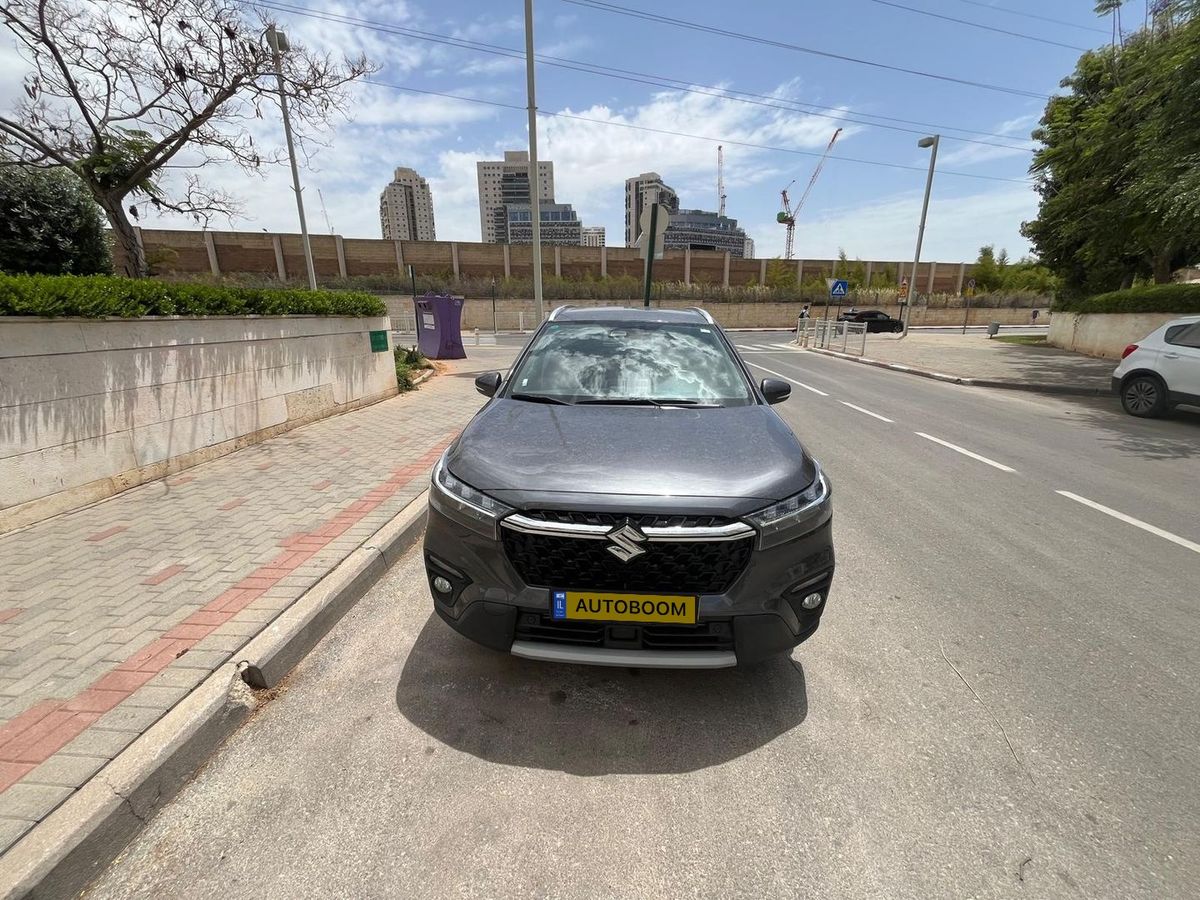 Suzuki S-Cross 2ème main, 2023, main privée
