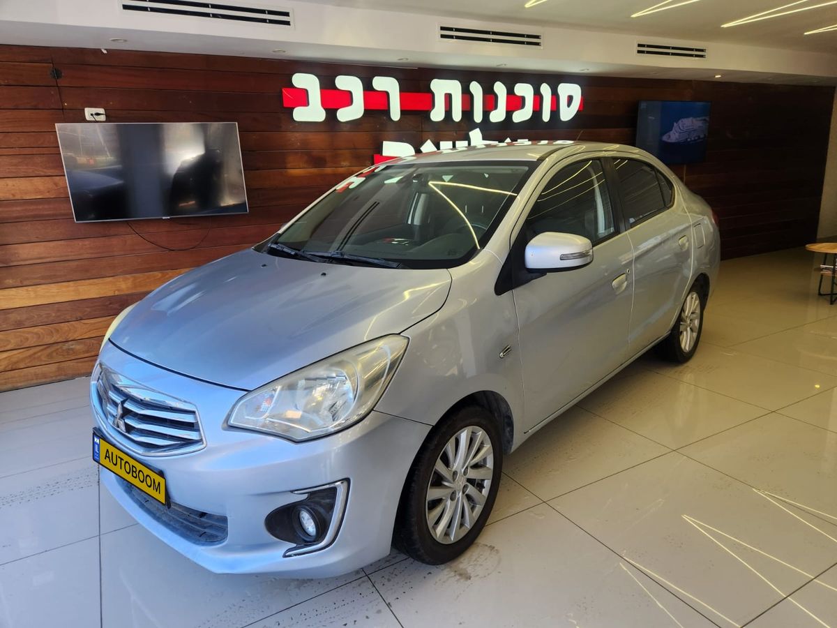 Mitsubishi Attrage 2nd hand, 2015, private hand