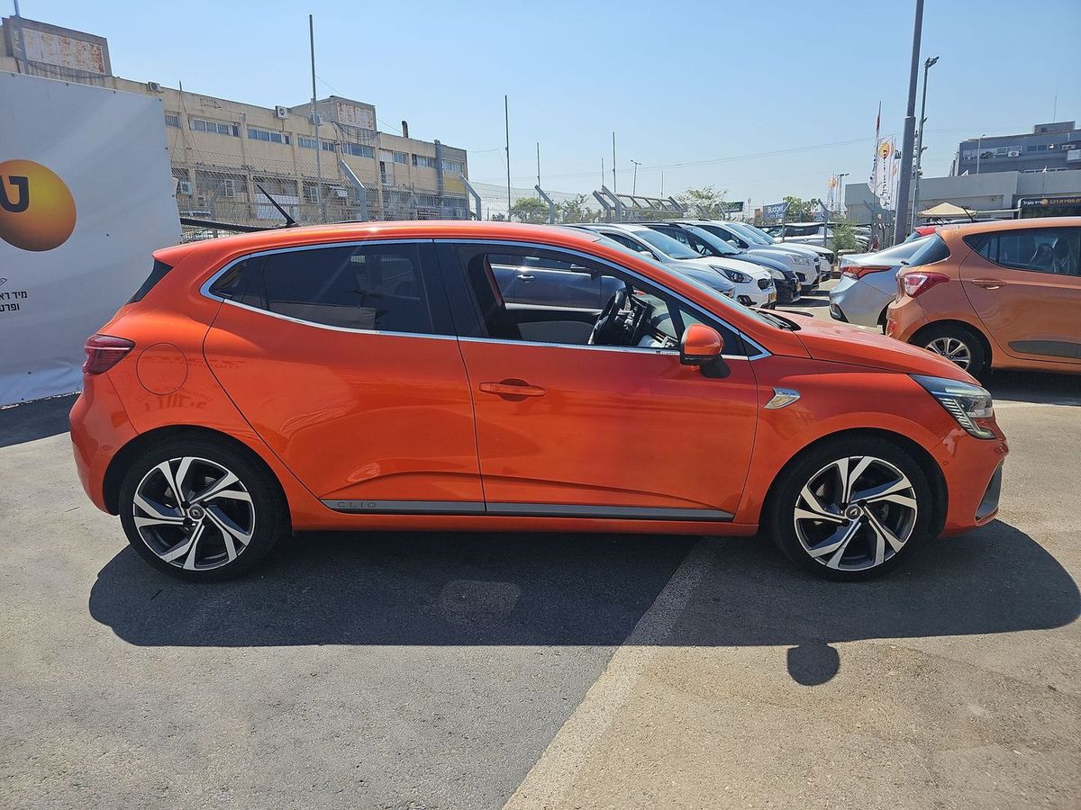 Renault Clio 2nd hand, 2021, private hand