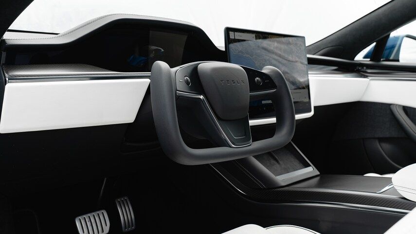 Тесла Модель S 2021. Руль. Лифтбэк, 1 поколение, рестайлинг 2