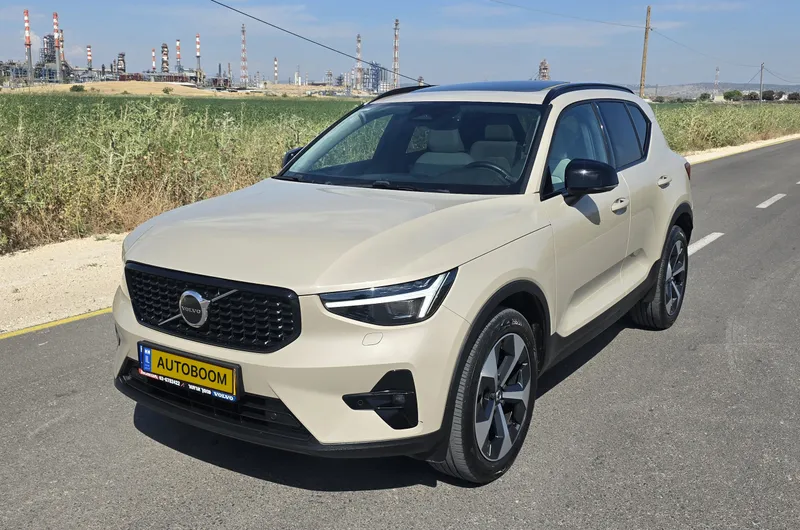Volvo XC40 2nd hand, 2024, private