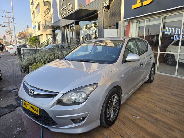 Hyundai i30 с пробегом, 2011