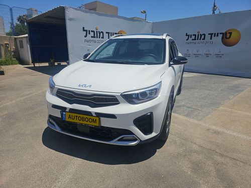 קיה סטוניק, 2021, תמונה