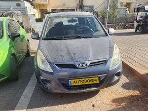 Hyundai i20, 2010, фото
