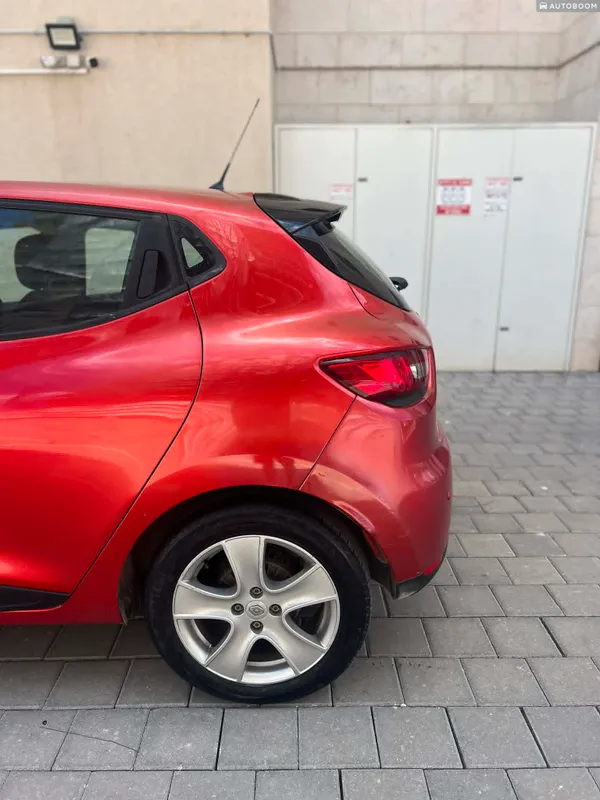 Renault Clio 2ème main, 2015