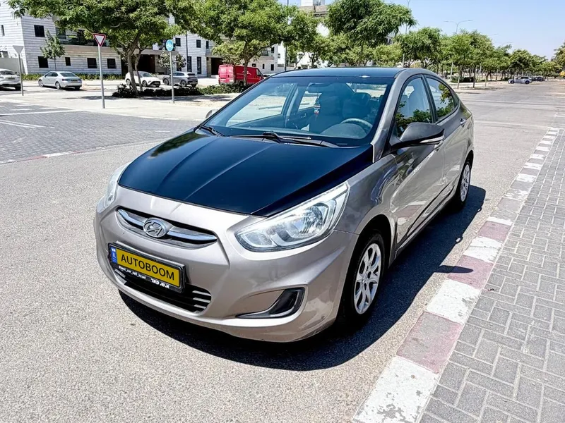 יונדאי i25 יד 2 רכב, 2014