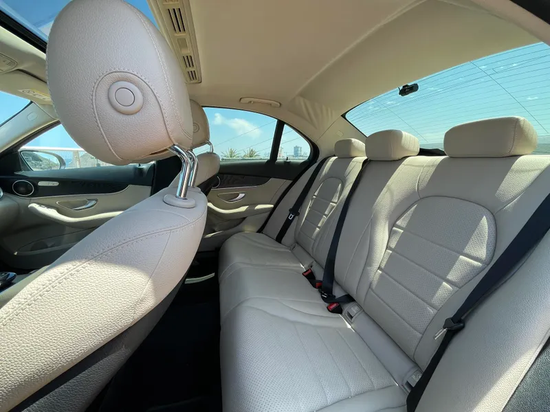 Mercedes C-Class 2nd hand, 2020, private hand