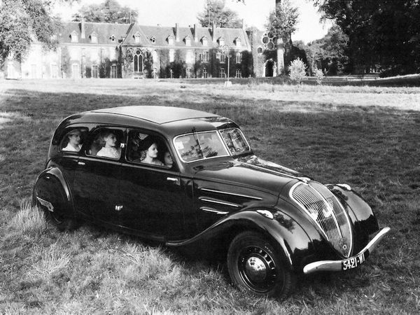 Peugeot 402 1935. Carrosserie, extérieur. Berline longue, 1 génération