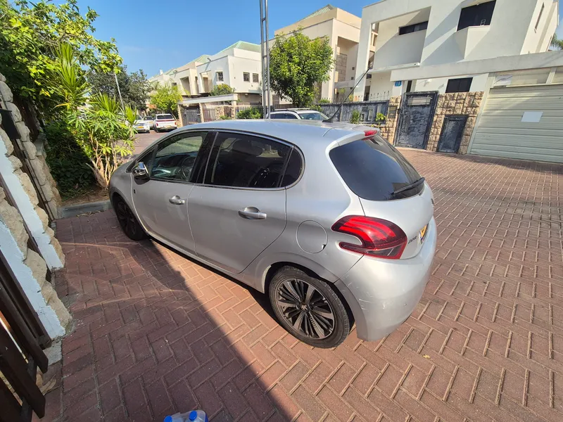 Peugeot 208 2ème main, 2019, main privée