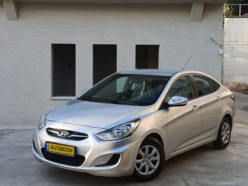 Hyundai i25 с пробегом, 2012, частная рука