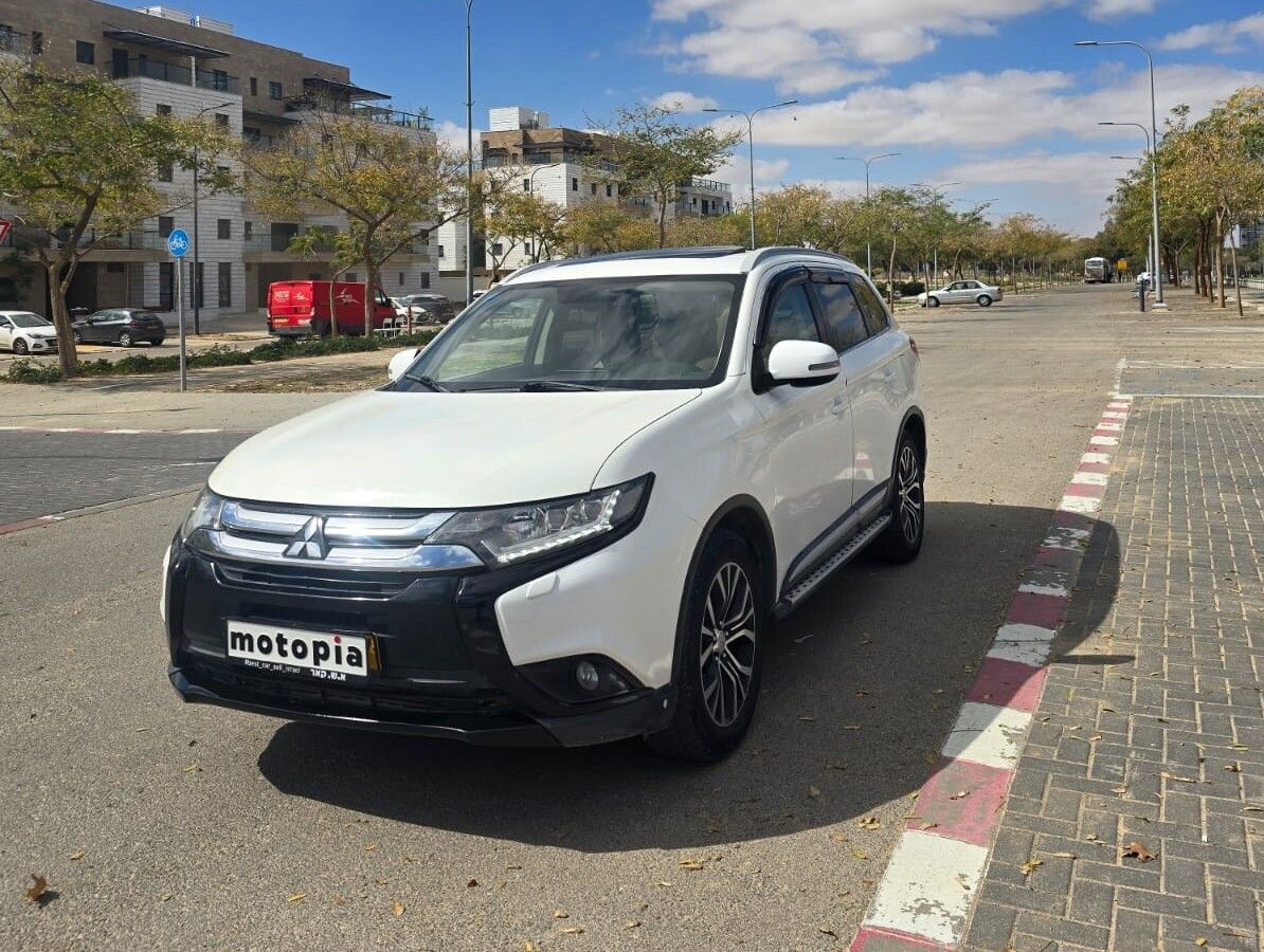 Mitsubishi Outlander с пробегом, 2015