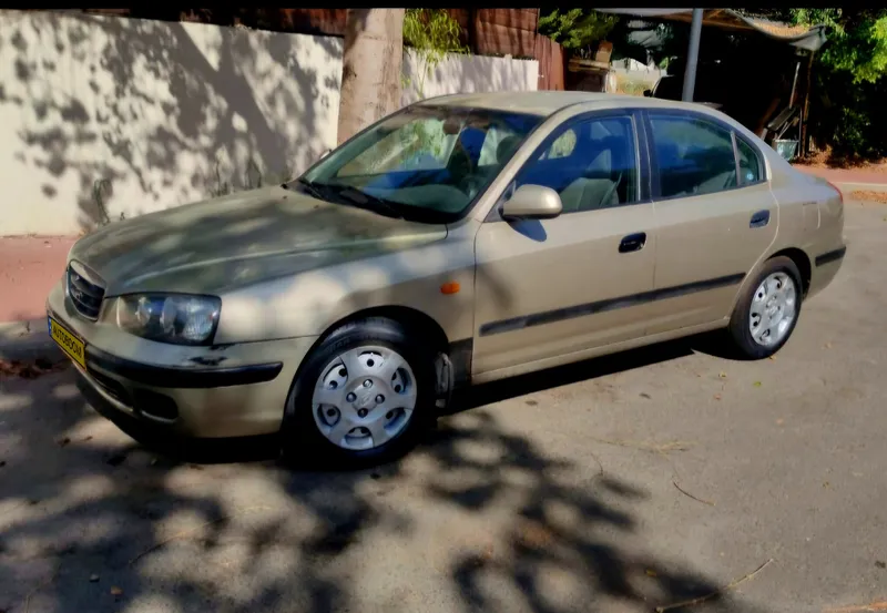 יונדאי אלנטרה יד 2 רכב, 2002