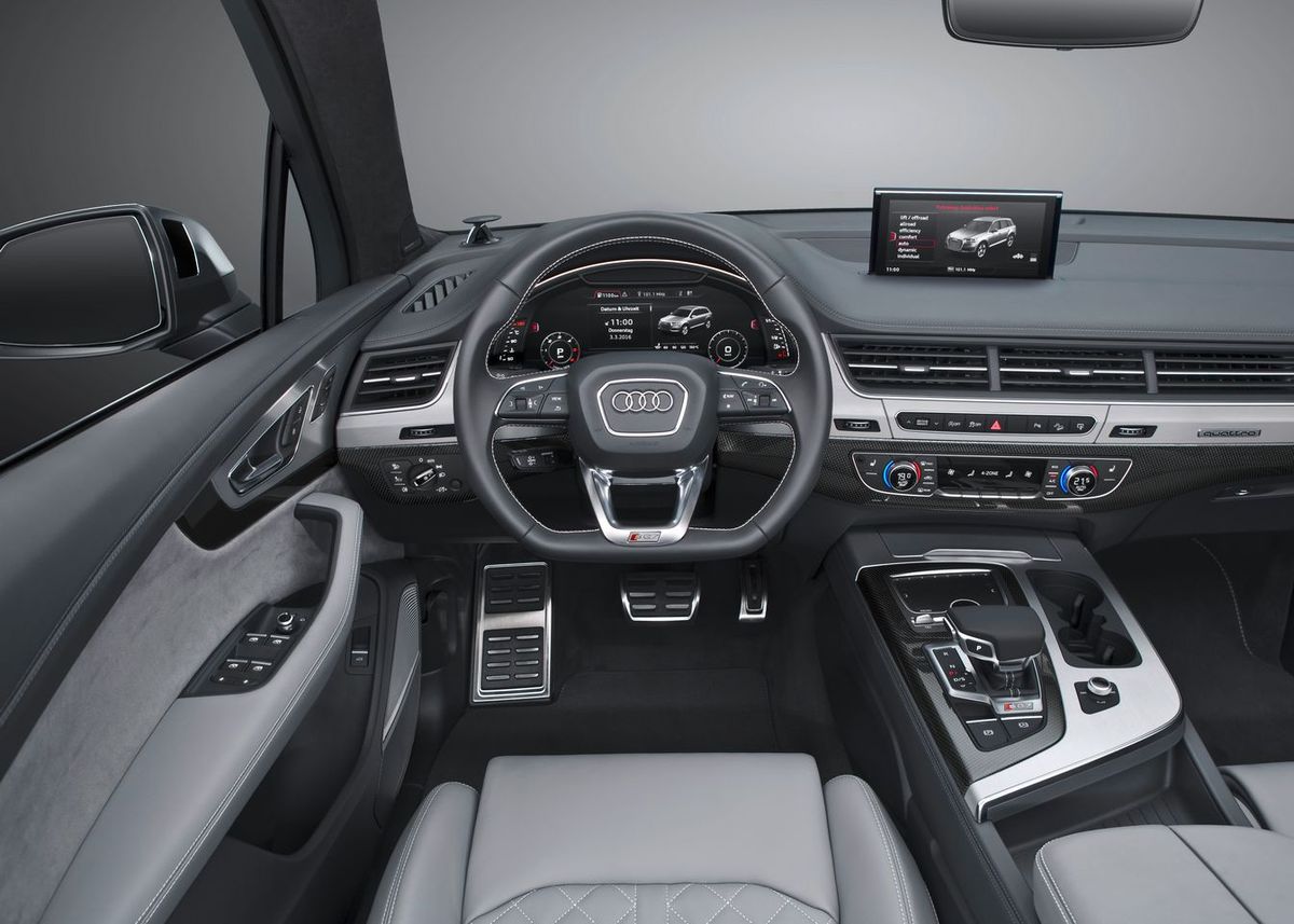 Audi SQ7 2016. Dashboard. SUV 5-doors, 1 generation