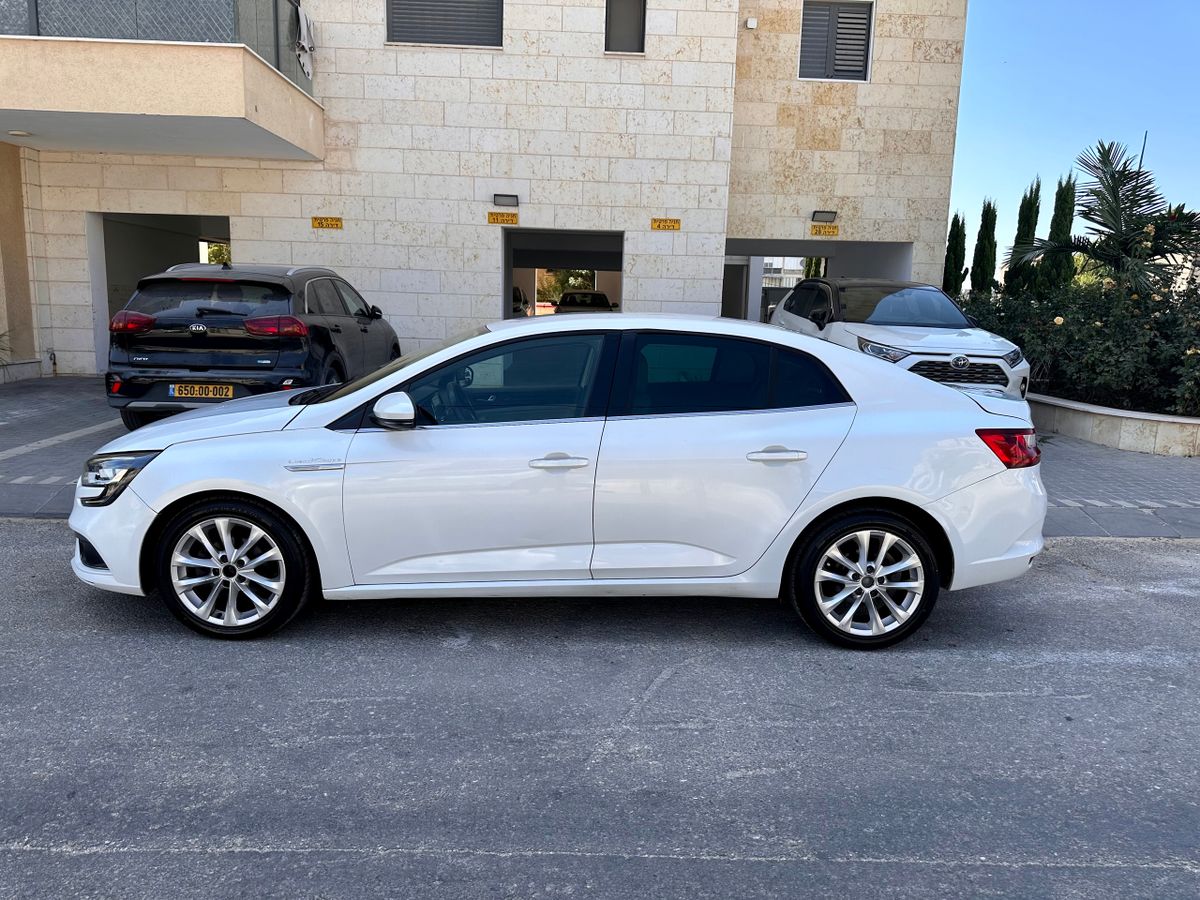 Renault Megane 2nd hand, 2017, private hand