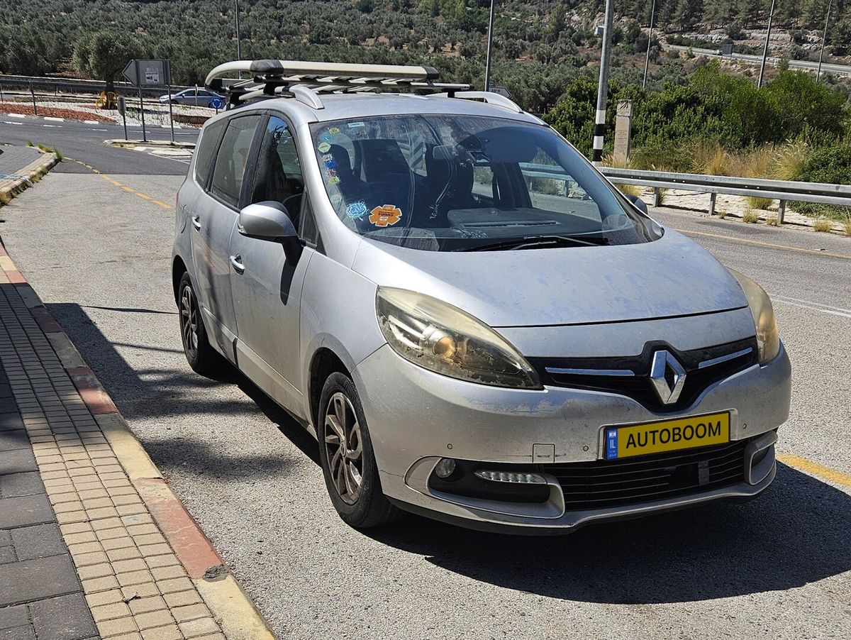 רנו גרנד סניק יד 2 רכב, 2015, פרטי