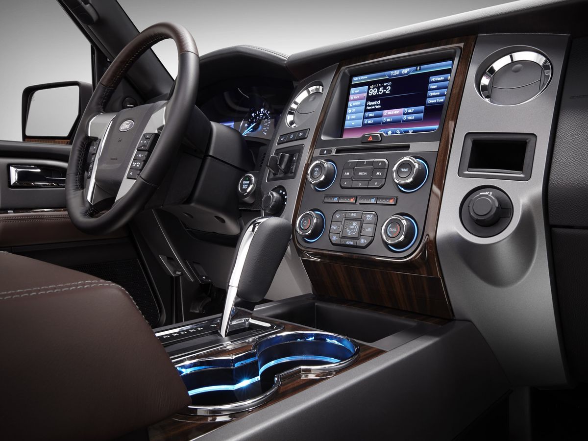 فورد إكسبيديشن ‏2014. اللوحة المركزية. SUV ٥ أبواب, 3 الجيل، تحديث