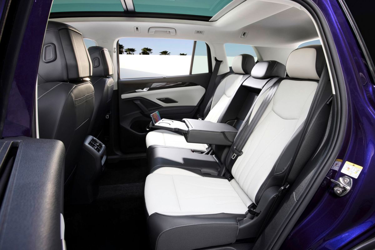 Volkswagen Tayron 2024. Задние сидения. Внедорожник 5 дв., 2 поколение