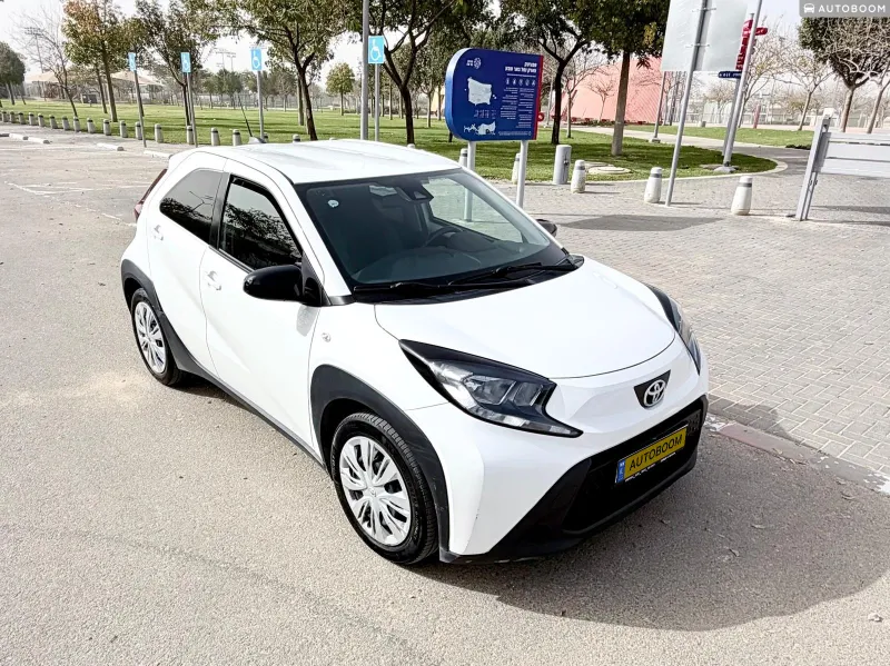 Toyota Aygo 2nd hand, 2022