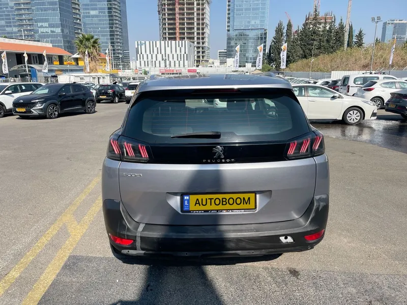 Peugeot 5008 2nd hand, 2021