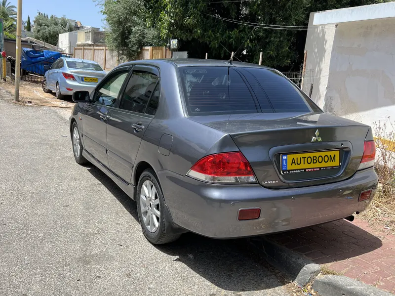 Mitsubishi Lancer с пробегом, 2009, частная