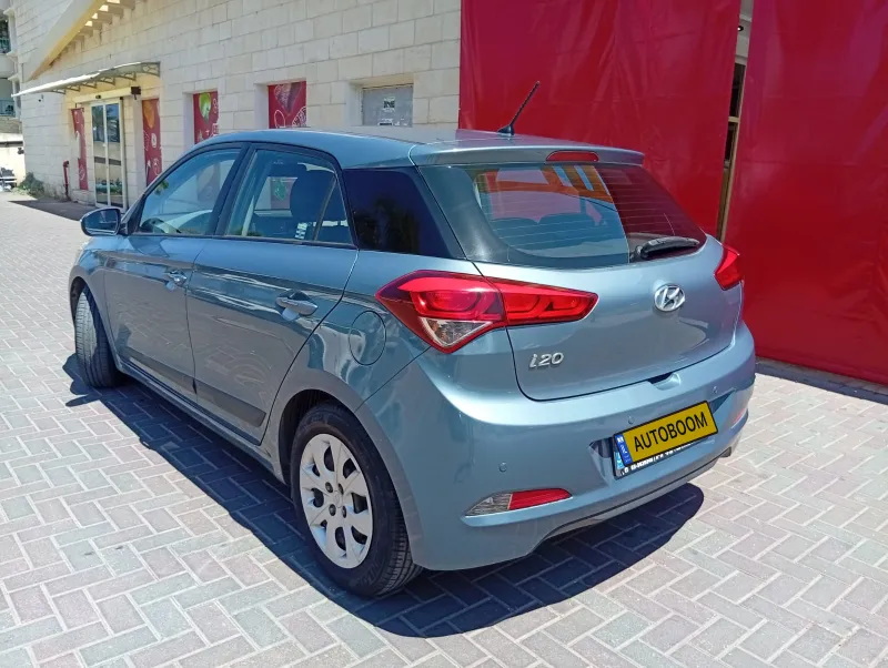 יונדאי i20 יד 2 רכב, 2017, פרטי