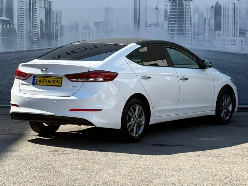 Hyundai Elantra 2ème main, 2017, privée
