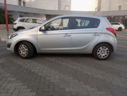 هيونداي i20, 2013, صورة