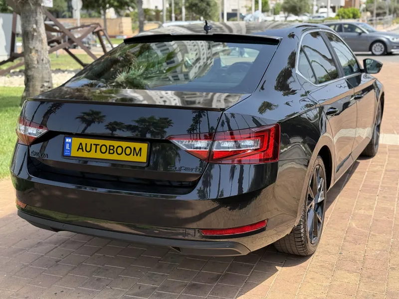 Skoda Superb с пробегом, 2018, частная