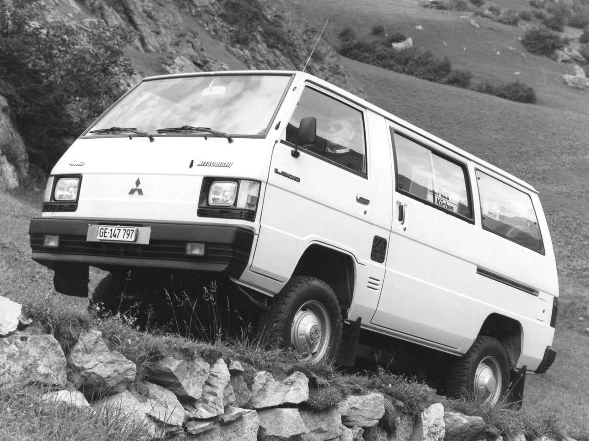 Mitsubishi L300 1979. Carrosserie, extérieur. Monospace, 1 génération