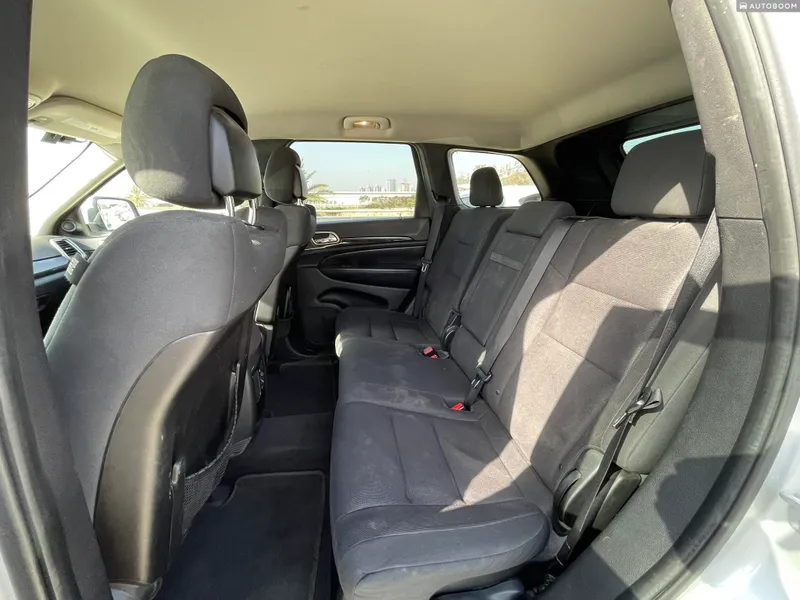 Jeep Grand Cherokee 2nd hand, 2012, private