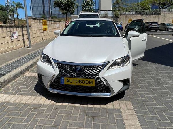 Lexus CT с пробегом, 2018, частная рука