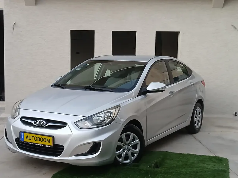 Hyundai i25 с пробегом, 2013, частная