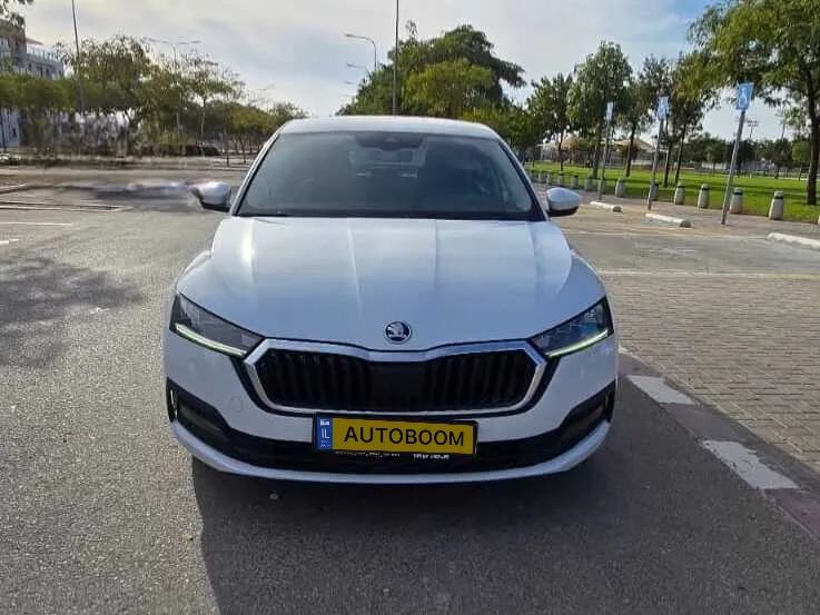 Skoda Octavia с пробегом, 2021