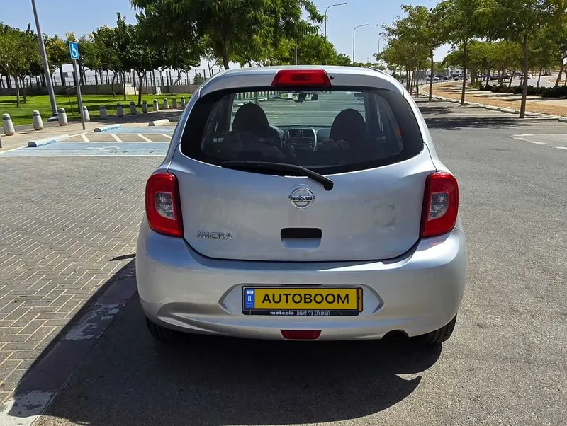 Nissan Micra с пробегом, 2018