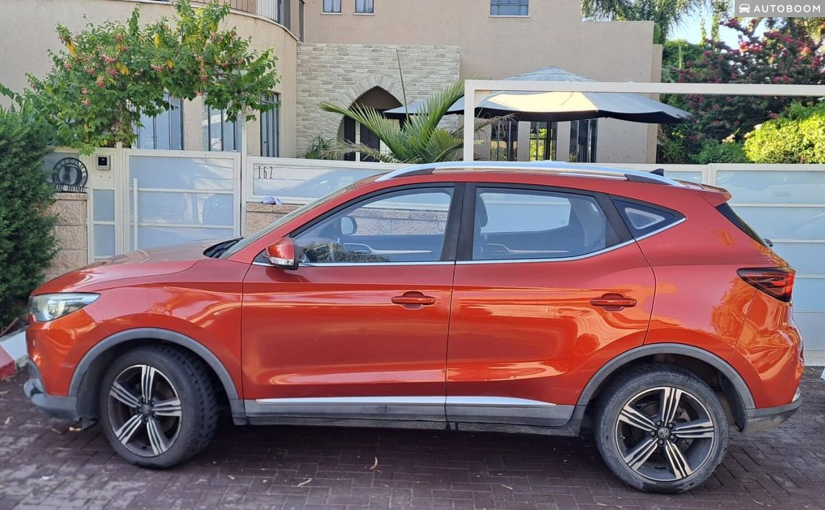 MG ZS 2nd hand, 2019, private