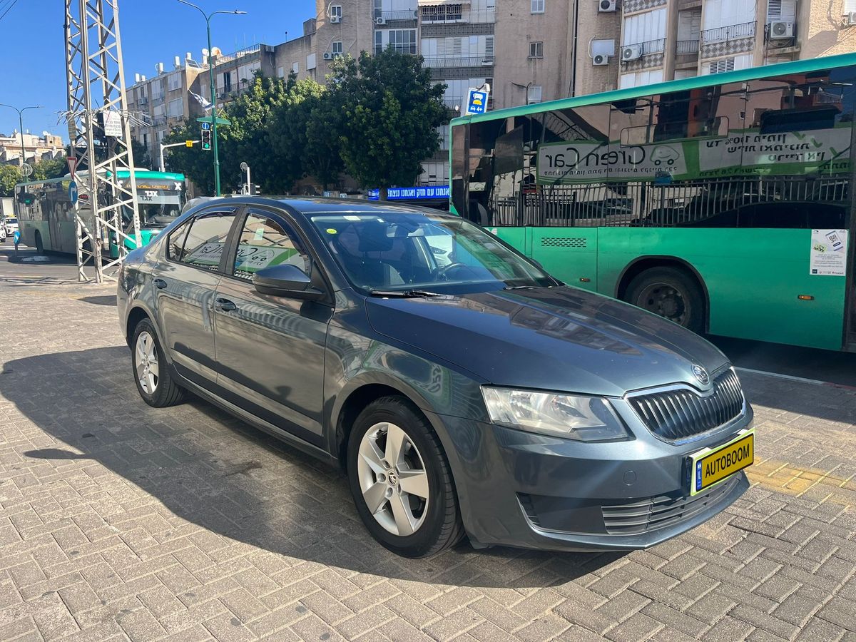 Škoda Octavia 2ème main, 2015