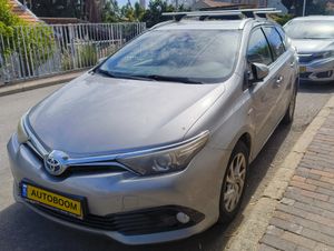 Toyota Auris, 2017, photo
