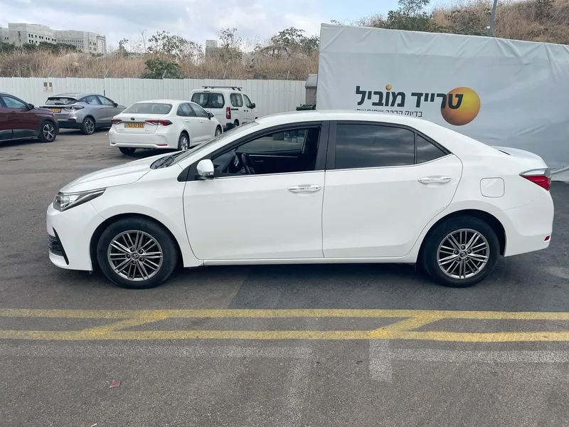 טויוטה קורולה יד 2 רכב, 2018