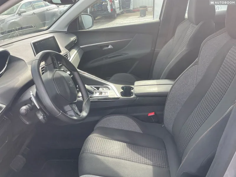 Peugeot 3008 2nd hand, 2021