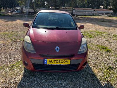 Renault Clio 2nd hand, 2011, private hand