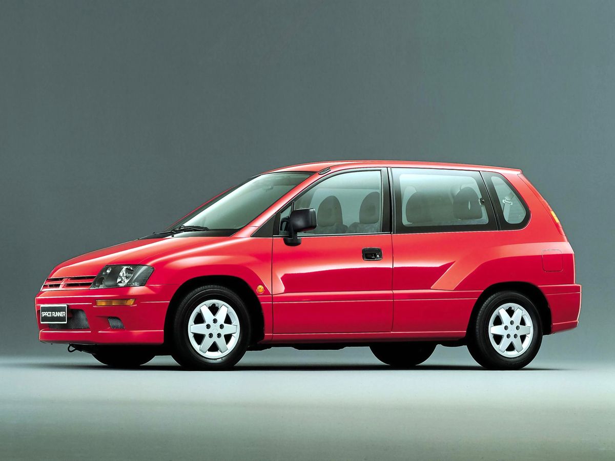 Mitsubishi Space Runner 1999. Carrosserie, extérieur. Compact Van, 2 génération