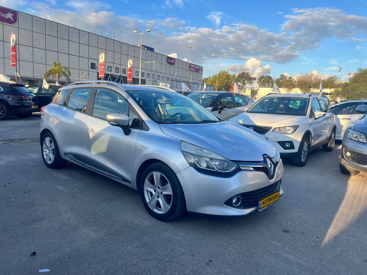 Renault Clio 2nd hand, 2015