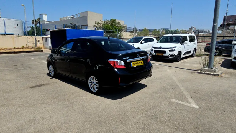 Mitsubishi Attrage 2ème main, 2020