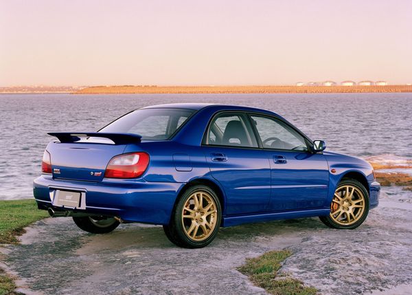 סובארו אימפרזה WRX STi ‏2000. מרכב, צורה. סדאן, 2 דור